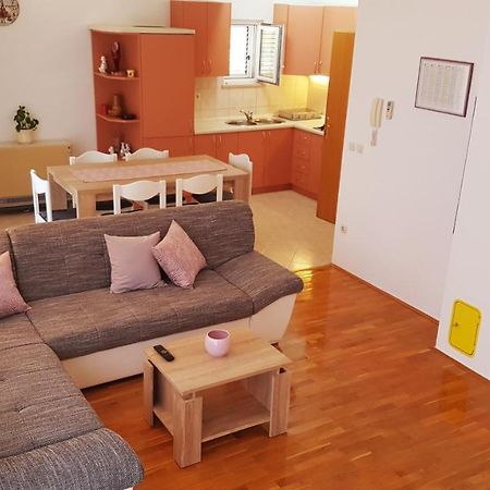 מאקרסקה Apartments Edita מראה חיצוני תמונה