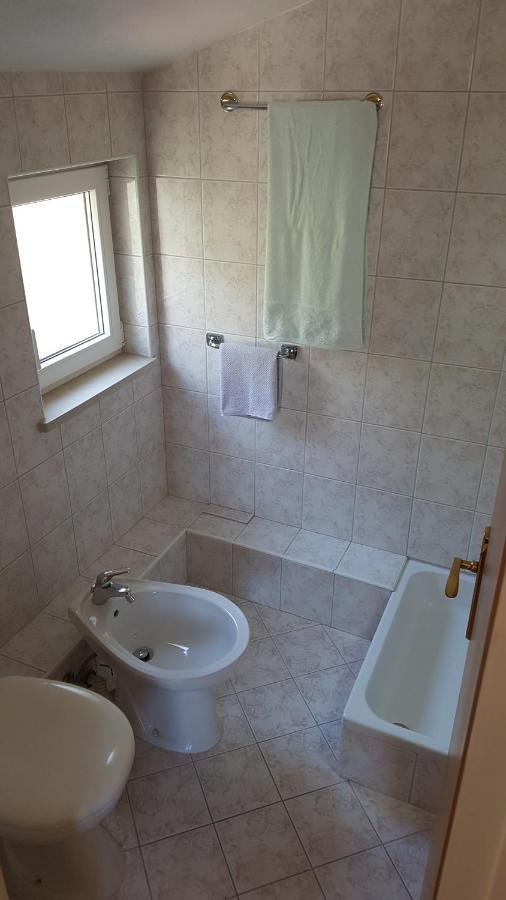 מאקרסקה Apartments Edita מראה חיצוני תמונה