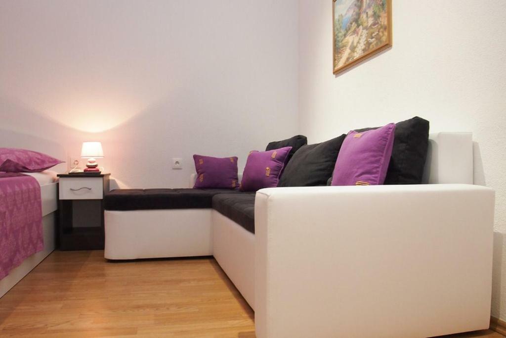 מאקרסקה Apartments Edita מראה חיצוני תמונה