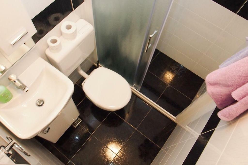 מאקרסקה Apartments Edita מראה חיצוני תמונה